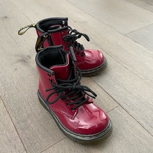 Dr. Martens Toddler Girls Lamper Combat Boot Dark Scooter Red 7
